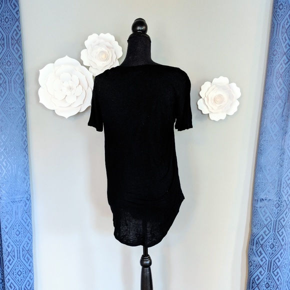 SOLD❗Super Soft Black V-Neck Tunic Tee - Picture 2 of 3